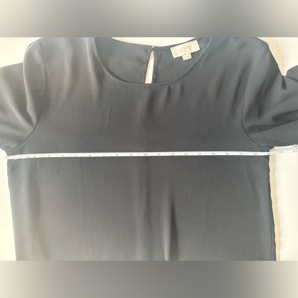 Loft Outlet Ruffled Bell Sleeve Blouse Tunic Size Small - Picture 9 of 10